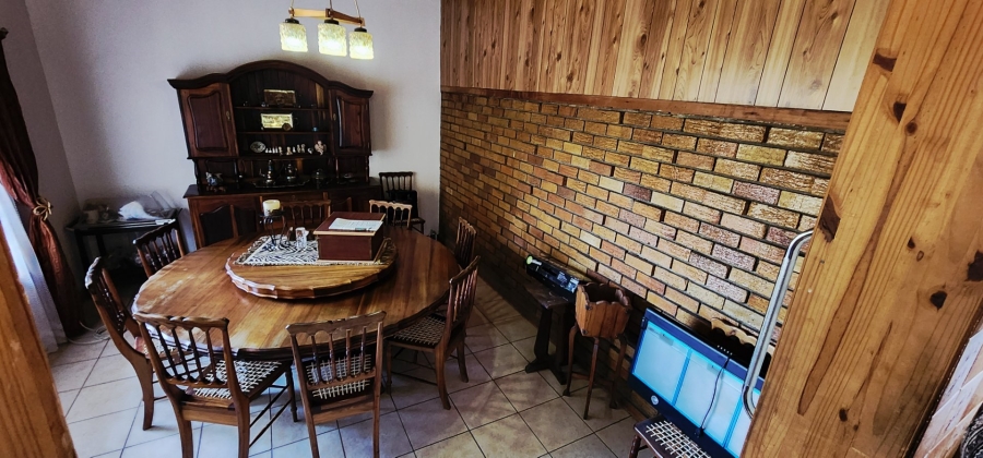 3 Bedroom Property for Sale in Kroonheuwel Free State